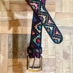 🇨🇦 EUC Artisanal Colorful Embroidered Women's Belt